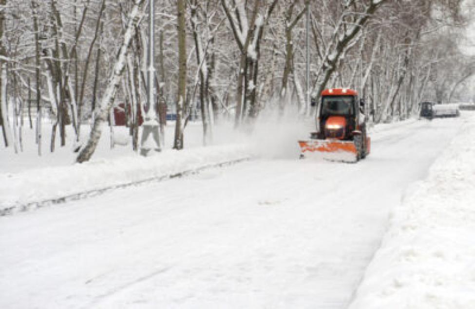 Снег затрудняет движение в Кочковском районе