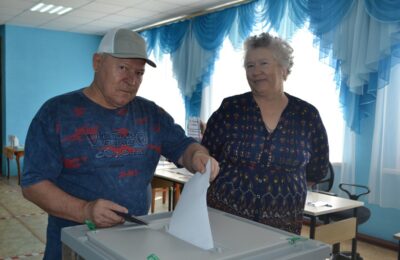 Жители села Быструха участвуют в выборах