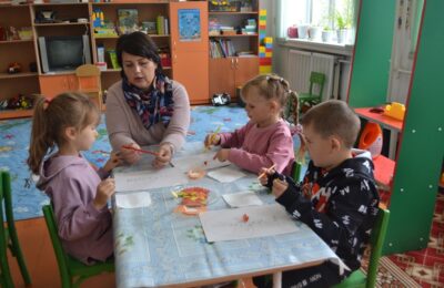 Кочковский детский сад «Солнышко» отмечает профессиональный праздник