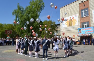 В Новосибирской области наградят отличников — выпускников школ