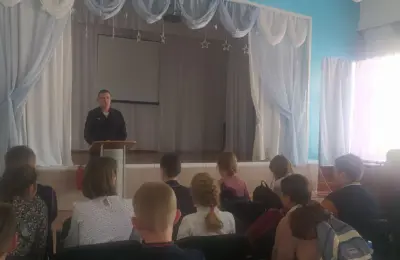 Кочковским школьникам рассказали о службе в органах внутренних дел