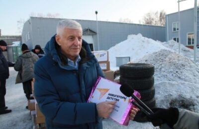 Депутаты Заксобрания Новосибирской области отправили новогодний груз бойцам СВО