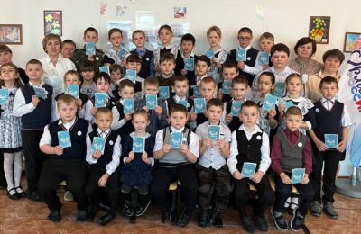 Учащихся начальных классов Новоцелинной школы посвятили в «Орлята России»