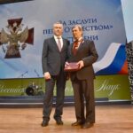 Губернатор Андрей Травников поздравил деятелей науки к 300-летию РАН