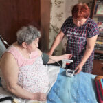 В Новосибирской области порядка 500 сиделок помогают на дому пожилым людям и инвалидам