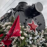 Новосибирцы встретили ретропоезд «Эшелон Победы»