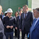 Губернатор и спикер Заксобрания побывали на заводе в Бердске