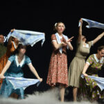 Театр Мимики и Жеста представил театрализованную программу «Песни, рождённые войной»