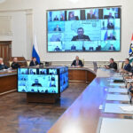 Губернатор поручил усилить работу по уборке дорог в период снегопада