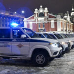 Губернатор вручил полицейским региона ключи от новых служебных автомобилей