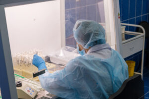 Врач-бактериолог: устойчивость к антибиотикам из-за нарушения режима приема лекарств