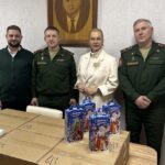 Новосибирский парламентарий передала новогодние подарки семьям военнослужащих