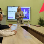 Новосибирские школьники освоили безопасную работу с нейросетями