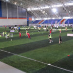 Звезды футбола развивают спортивные традиции в Новосибирской области