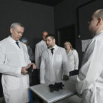 Андрей Травников посетил предприятие «Экран ФЭП»