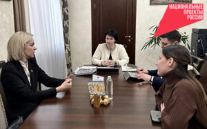 Валентина Дудникова встретилась с финалистами конкурса «Лидеры села»