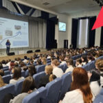 Школьники региона познакомились с профессией квантового программиста на «Уроке цифры»