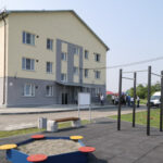 В Новосибирской области продолжают строительство служебного жилья
