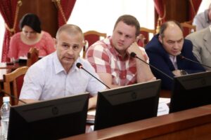 Письма без задержки: проблемы работы почты обсудили депутаты Заксобрания