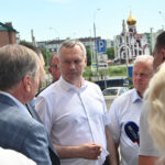 Андрей Травников поручил усилить работу по подготовке и привлечению медкадров