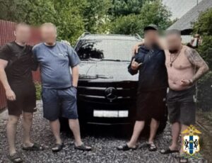Новосибирские оперативники задержали четверых за оформление фиктивных ДТП